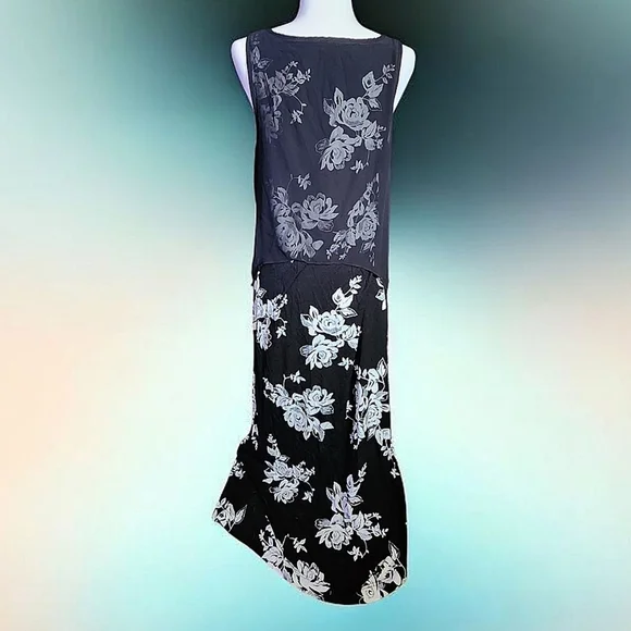 Floral Black and White Sleeveless Dress Size L - Picture 2 of 2